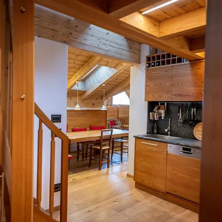 Attic Dolasilla Apartment *
